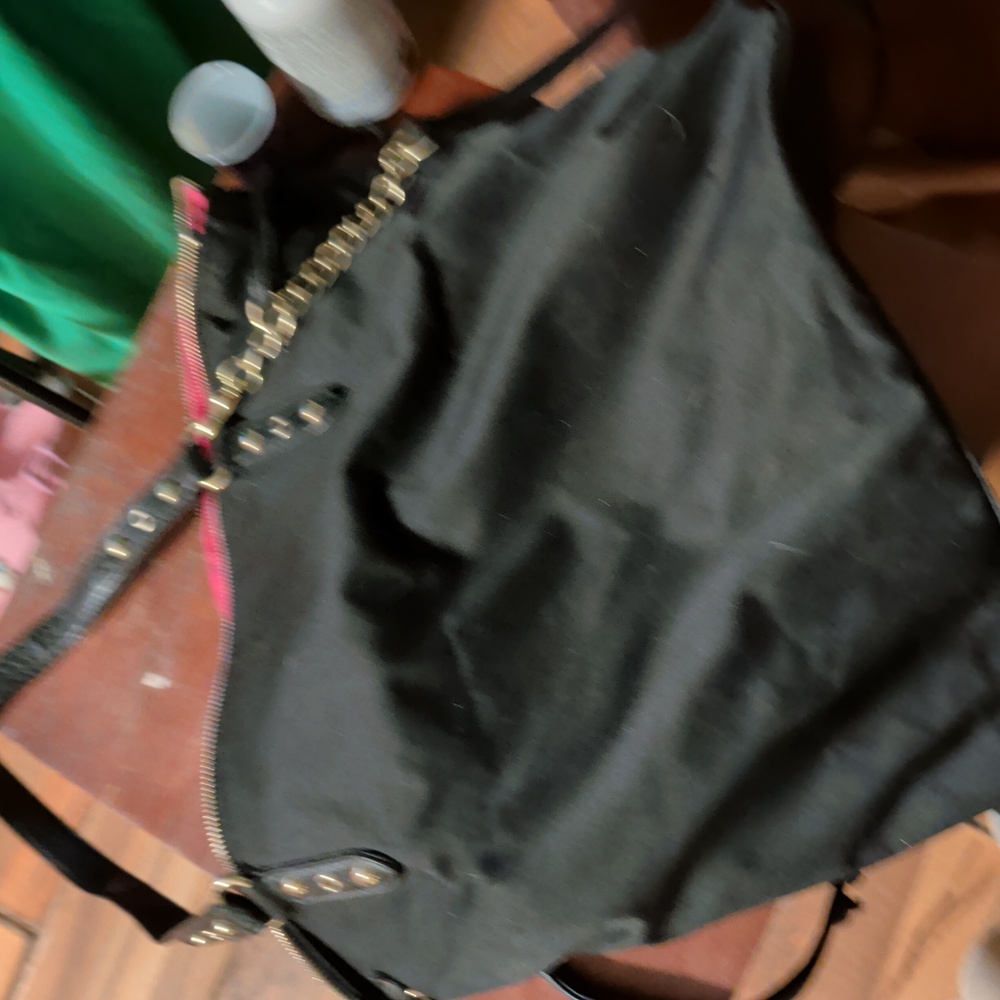 Juicy Couture Black and Gold Shoulder Bag - Picture 3 of 4